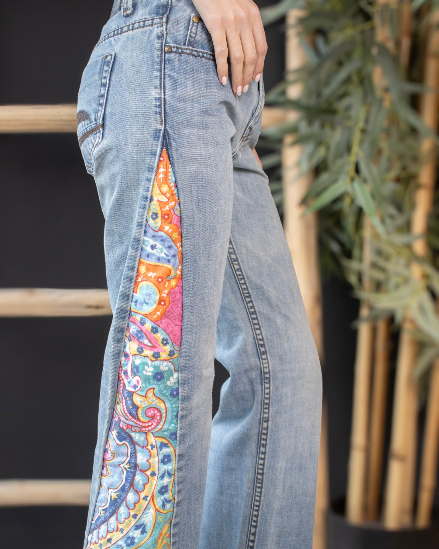 Pantalón Jeans Lados de Colores